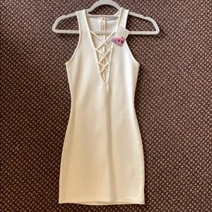 White bodycon dress